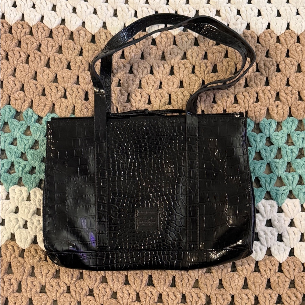 Liz Claiborne Black Faux Leather Crocodile Alligator Purse Handbag NWOT New